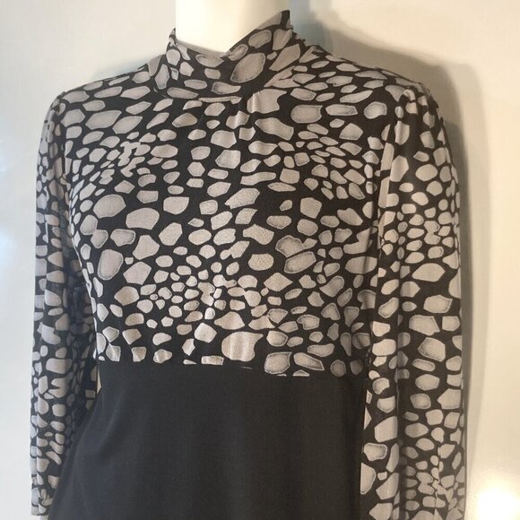 Forever SZ L Black mesh abstract print mock turtleneck long sleeve top classic - Picture 3 of 7